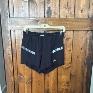 Brooks Carbonite 4” short, Black with lime green accents, Size S